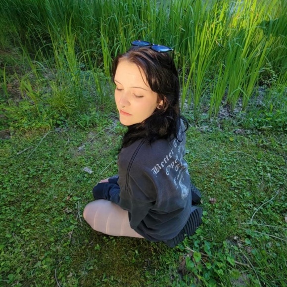 Meet your Posher, Emma - Picture 1 of 1